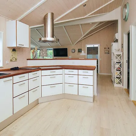 8 Person Holiday Home In Horve-By Traum Hørve