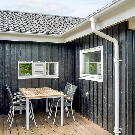 8 Person Holiday Home In Horve-By Traum Hørve
