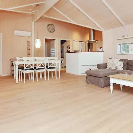 8 Person Holiday Home In Horve-By Traum * Hørve