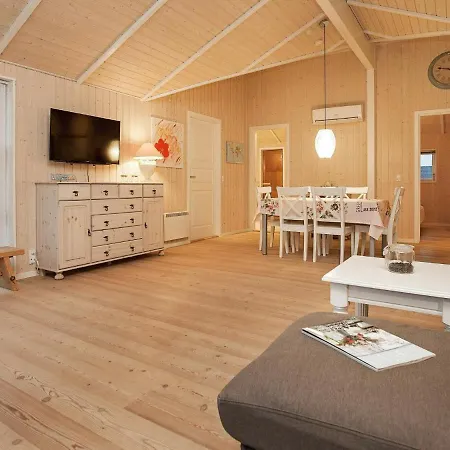 8 Person Holiday Home In Horve-By Traum Ferienhaus